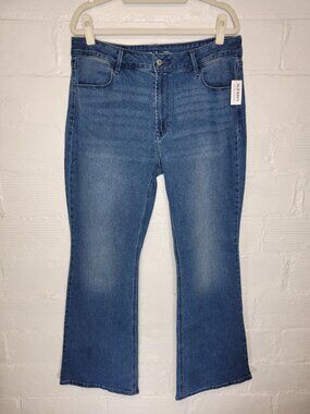 Old Navy Women's Size 16 Long Jeans Wow Flare High Rise